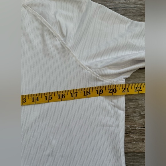 Adidas~ Women's Active UPF 50 Mesh Shirt Long SIv Knit Base Layer White XL NWT - Picture 5 of 7